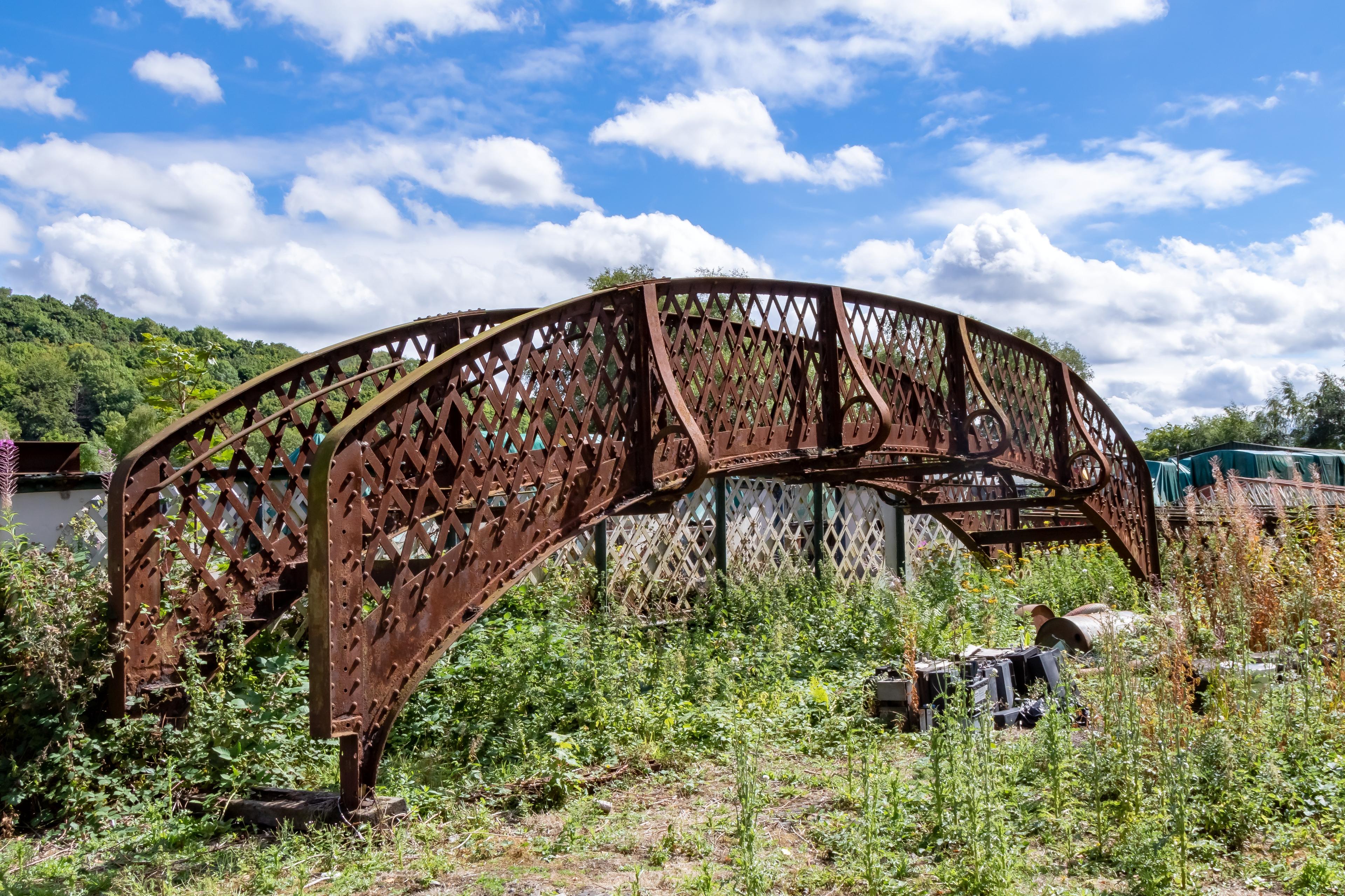 Footbrige
